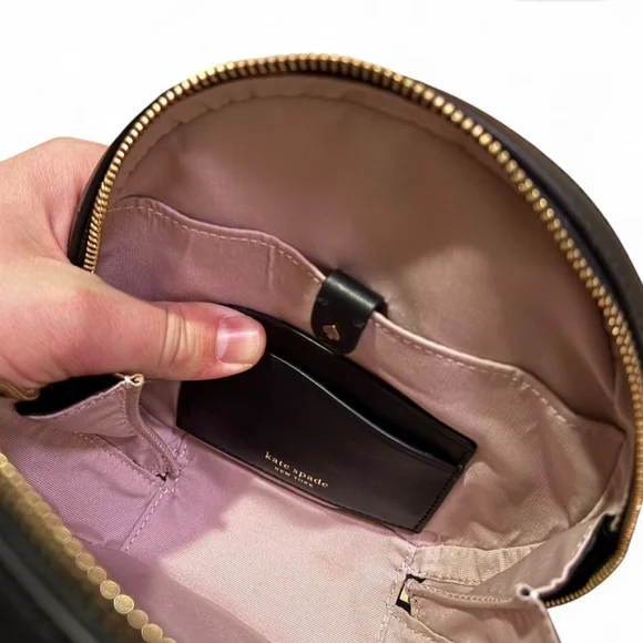 Kate Spade - Like New - Andi Black Leather Canteen Handbag w crossbody strap - Picture 7 of 10